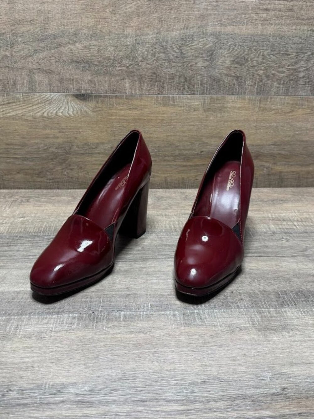 Brooks Brothers Red Patent Leather Pumps Women's size 9.5